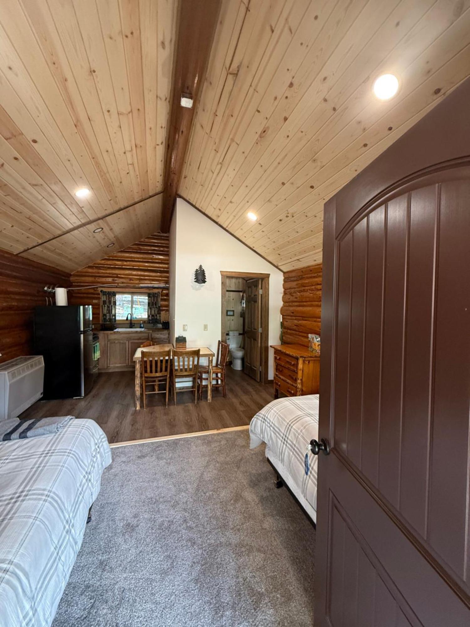 Silver Gate Lodging Cooke City Buitenkant foto